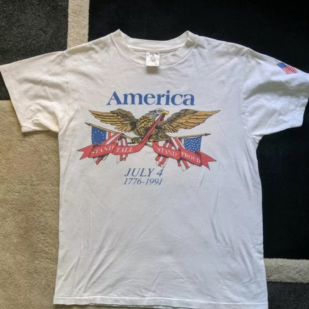 Vintage America 90s Single Stitched T Shirt Medium